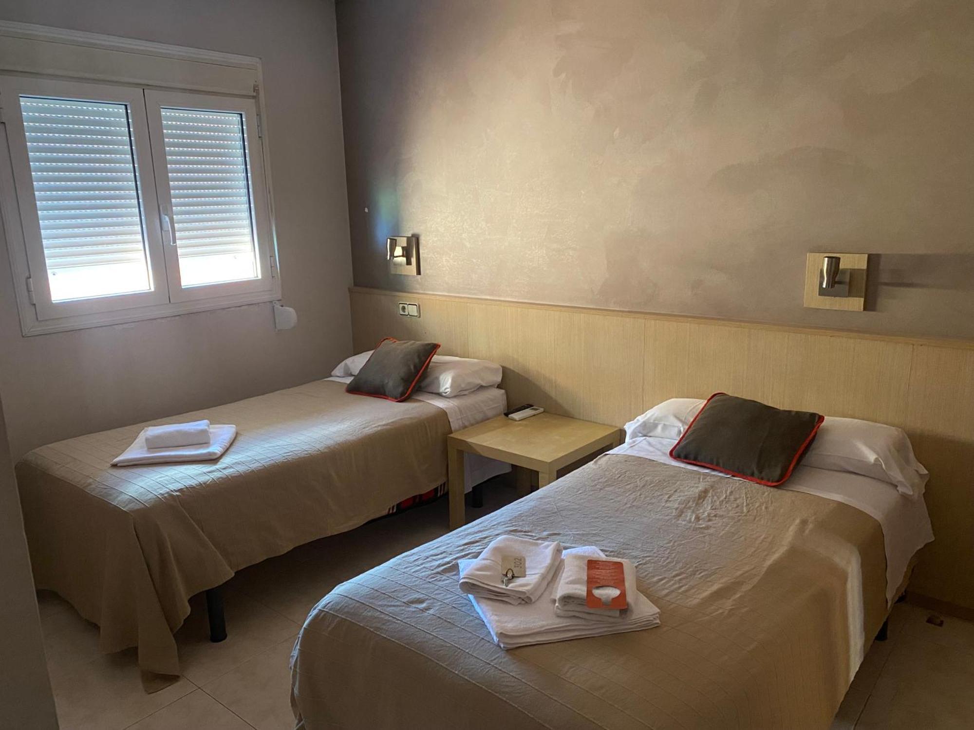 Hostal Soler Sant Joan De Villatorrada Extérieur photo