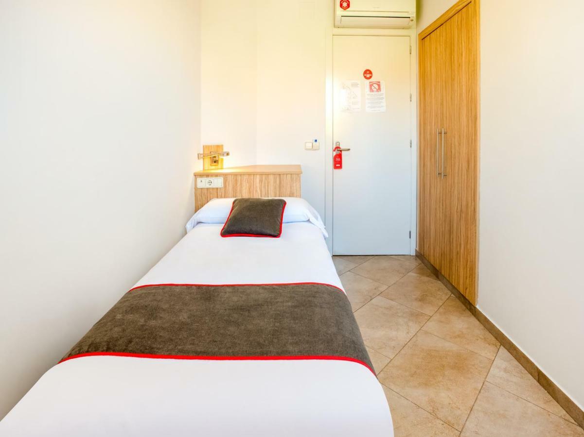 Hostal Soler Sant Joan De Villatorrada Extérieur photo